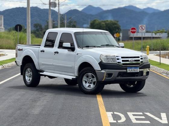 FORD RANGER 3.0 XLT 4X4 CD 16V TURBO ELETRONIC DIESEL 4P MANUAL